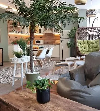 Okto Penthouse, Nilie Hospitality Mgmt Apartment